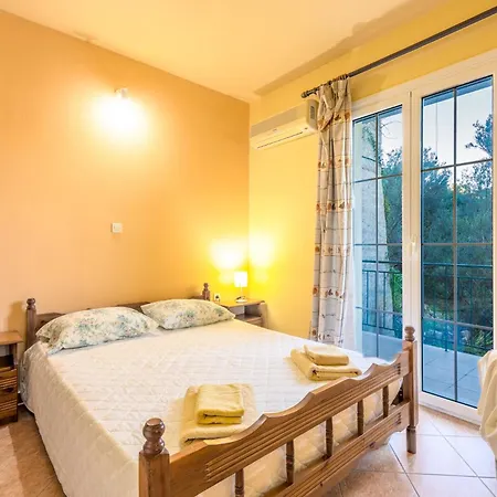 Ionian Balcony Apartmanhotel Chavdata