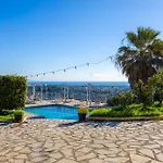 Ionian Balcony מלון דירות 3*