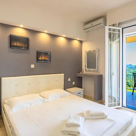 Ionian Balcony Hotel apartamentowy
